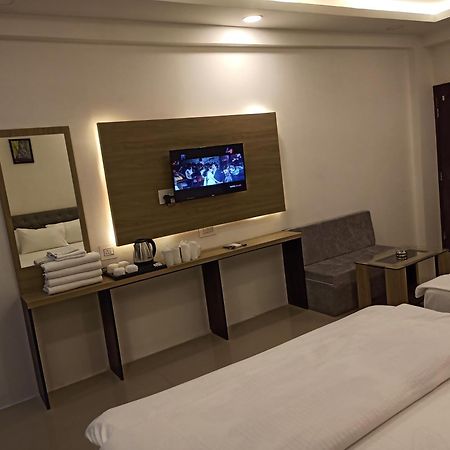Gods County Hotels & Resorts Тарапит Екстериор снимка