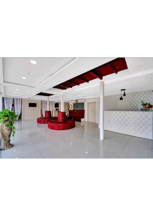 Gods County Hotels & Resorts Тарапит Екстериор снимка